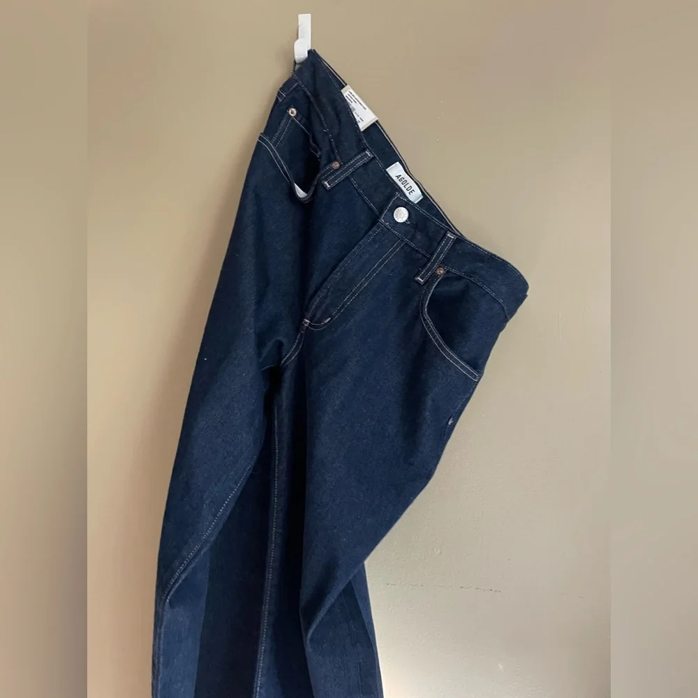 Agolde NWT size 28 Clara Jeans 
Low Rise Baggy Flare whisper dark blue - Picture 10 of 13